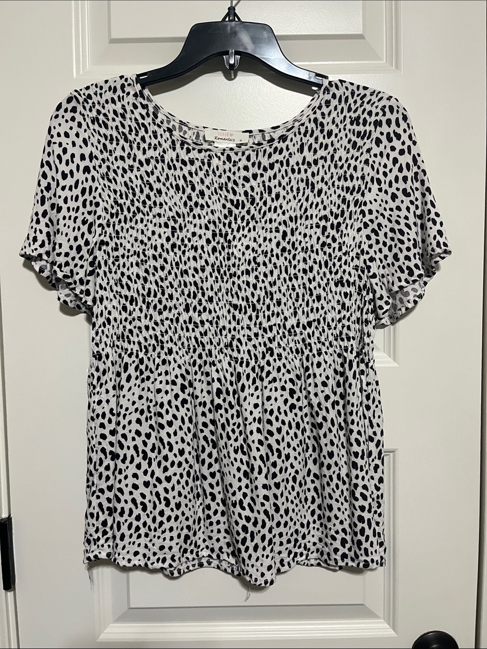 Casual Black & White Animal Print Smocked-Waist Blouse Rayon